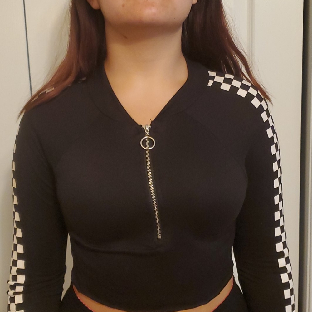 Checkered half zipped crop top
